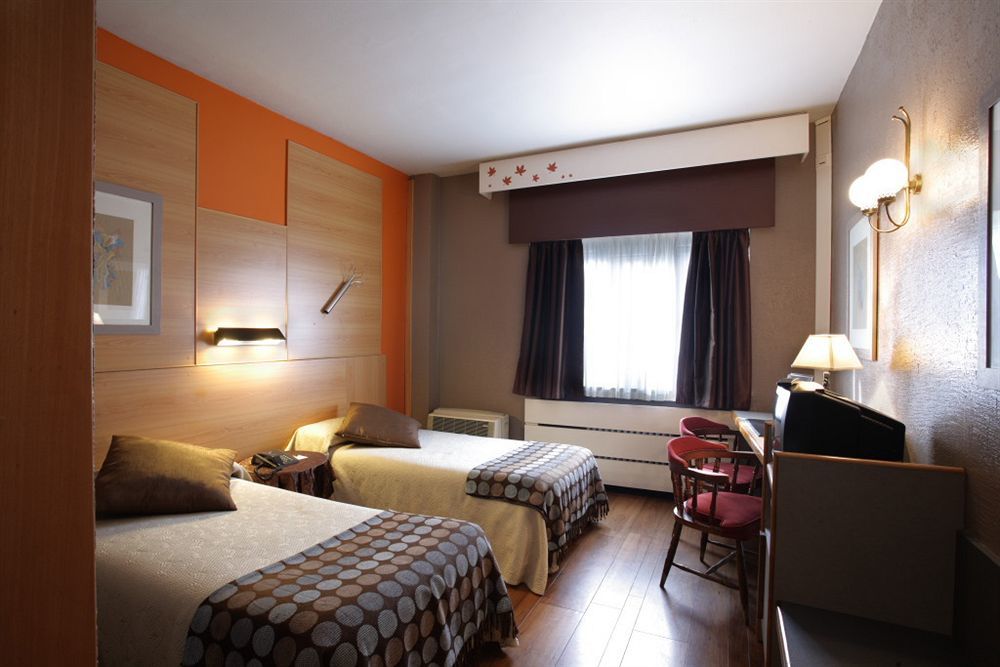 Crisol Quindos Hotel Leon Exterior photo