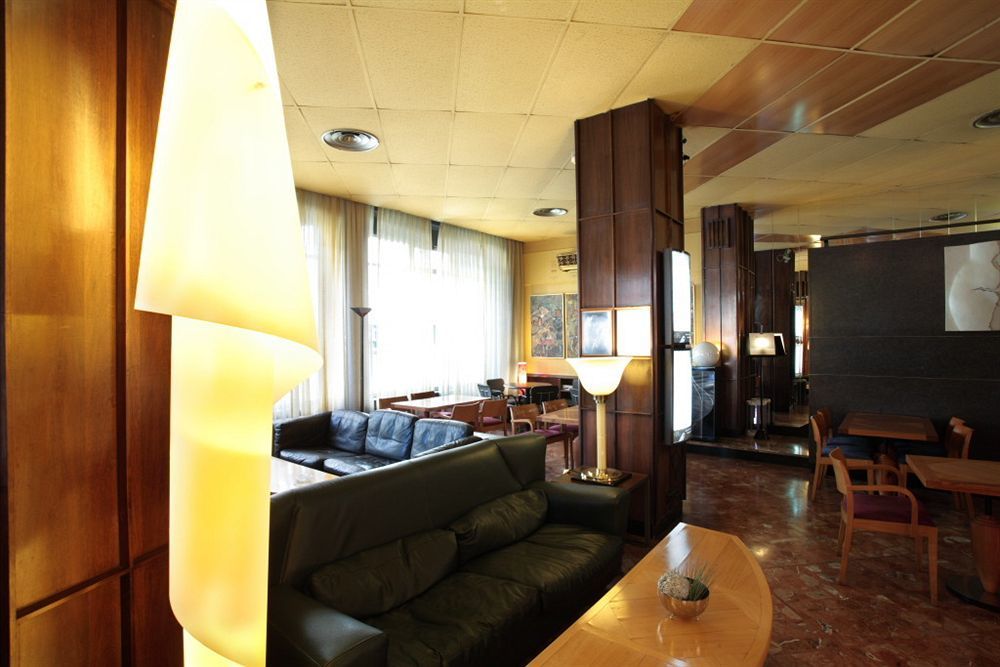 Crisol Quindos Hotel Leon Exterior photo